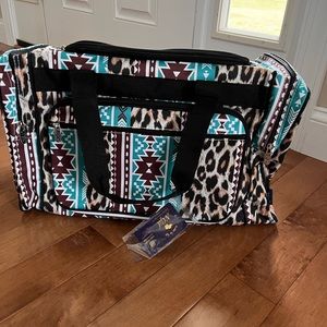 Ngil Teal/leopard duffle bag NWT